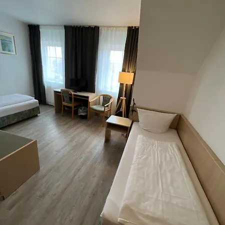 阿布斯霍夫旅馆 招待所 3*