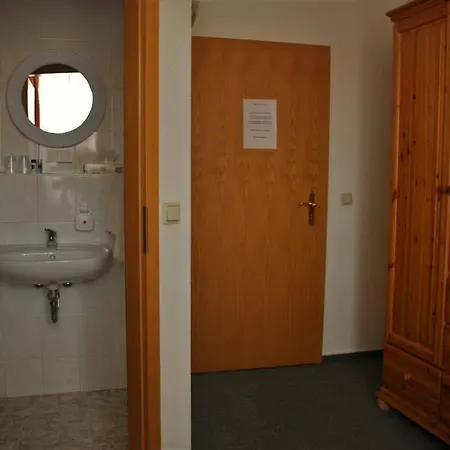 阿布斯霍夫旅馆 招待所 3*